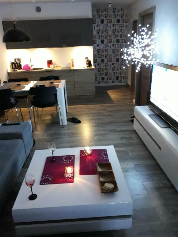 303 Z Garażem Osiedle Polanki Apartment